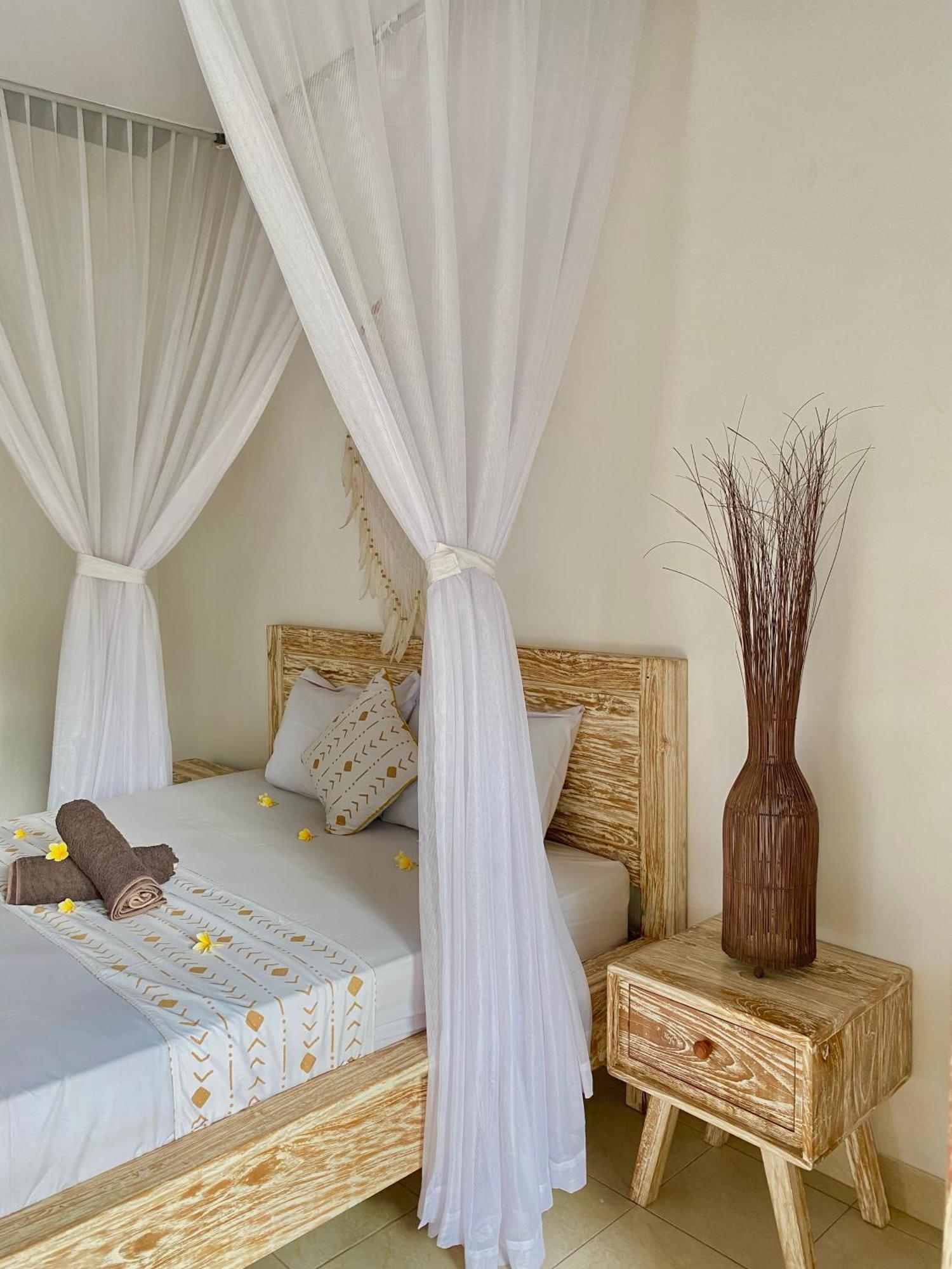 Green Coco House Amed  Bagian luar foto