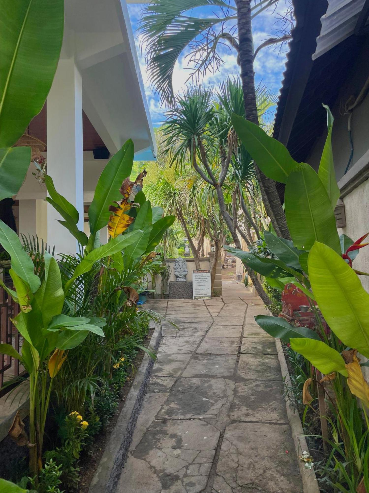 Green Coco House Amed  Bagian luar foto
